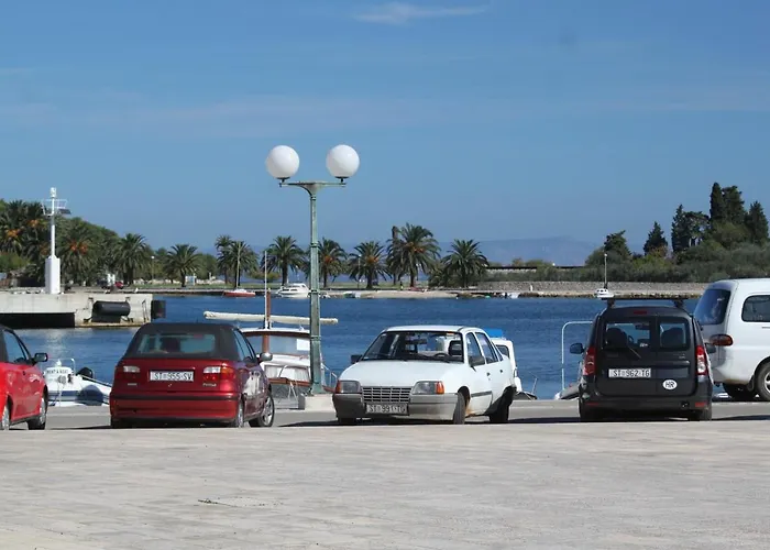 Studio Vis 8843a * Vis